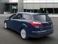Gebraucht Ford Focus Ambiente 101 PS (74 kW) 2014 Blau Limousine