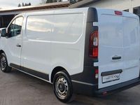 Gebraucht Renault Trafic Komfort 90 PS (66 kW) 2016 Weiß Van / Kleinbus