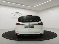 Gebraucht Ford S-MAX Titanium 190 PS (139 kW) 2018 Weiß Van / Kleinbus