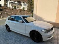 Gebraucht BMW 116 122 PS (89 kW) 2010 Weiß Kleinwagen