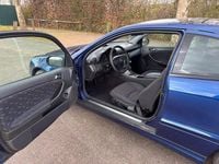 Gebraucht Mercedes C220 143 PS (105 kW) 2002 Blau Coupé