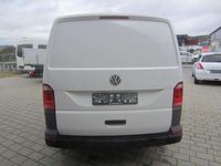 Gebraucht VW Transporter 102 PS (75 kW) 2018 Weiß Van