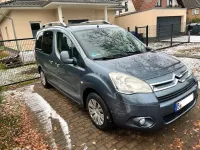 Gebraucht Citroën Berlingo 92 PS (67 kW) 2011 Blau Van / Kleinbus