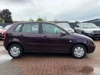 Gebraucht VW Polo Comfortline 64 PS (47 kW) 2003 Violet Limousine