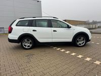 Gebraucht Dacia Logan MCV Stepway 95 PS (69 kW) 2019 Weiß Kombi