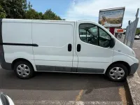 Gebraucht Renault Traffic 89 PS (65 kW) 2011 Weiß Van / Kleinbus