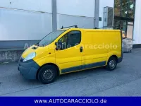 Gebraucht Opel Vivaro 114 PS (83 kW) 2008 Gelb Van / Kleinbus