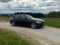 gebraucht BMW 118 d SPORT LINE/ SEHR GEPFLEGT/ GROßES NAVI