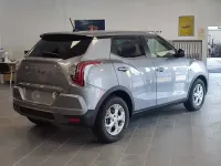 Neu KGM Tivoli 163 PS (119 kW) 2026 Silber SUV