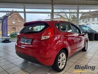 Gebraucht Ford Fiesta Celebration 101 PS (74 kW) 2017 Rot Kleinwagen