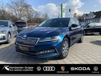 Gebraucht Skoda Superb Style 218 PS (160 kW) 2022 Lavablau metallic Kombi