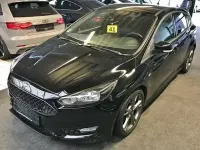 Gebraucht Ford Focus ST-Line 140 PS (102 kW) 2018 Schwarz Limousine
