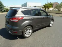 Gebraucht Ford Kuga Individual 179 PS (131 kW) 2015 Grau SUV