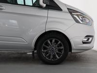 Gebraucht Ford Tourneo Titanium X 150 PS (110 kW) 2023 Polarsilber metallic Van / Kleinbus
