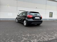 Usata Mercedes A200 Style 156 CV (114 kW) 2018 Nero Berlina