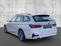 Gebraucht BMW 320 Sport Line 190 PS (139 kW) 2022 Weiß Limousine