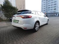 Gebraucht Renault Mégane GrandTour Play 132 PS (97 kW) 2018 Weiß Kombi