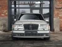 Gebraucht Mercedes E500 322 PS (236 kW) 1991 Silber Limousine