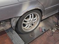 Gebraucht BMW 525 192 PS (141 kW) 2000 Silber Limousine