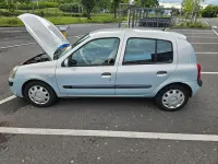 Używany Renault Clio II Authentique 82 KM (60 kW) 2004 Sedan/Limuzyna