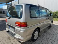 Gebraucht Mitsubishi Space Gear 113 PS (83 kW) 2000 Grau Van / Kleinbus
