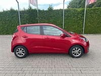 Gebraucht Hyundai i10 Edition 65 PS (47 kW) 2013 Rot Kleinwagen