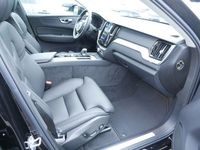 Gebraucht Volvo XC60 Plus 197 PS (144 kW) 2022 Schwarz SUV