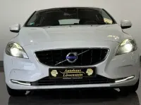 Gebraucht Volvo V40 Kinetic 120 PS (88 kW) 2016 Weiß Limousine