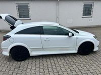 Gebraucht Opel Astra GTC 116 PS (85 kW) 2009 Weiß Coupé