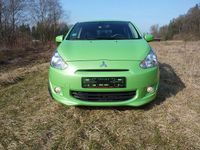 Gebraucht Mitsubishi Space Star Classic Collection Plus 80 PS (58 kW) 2015 Grün Limousine