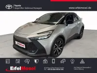 Gebraucht Toyota C-HR Team 140 PS (102 kW) 2025 Silver metallic / black (metallic) SUV