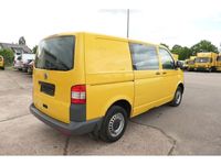 Gebraucht VW T5 84 PS (61 kW) 2012 Ginstergelb r1032 Van