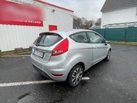 Gebraucht Ford Fiesta 2009 Silber Kleinwagen