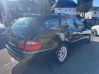 Gebraucht Mercedes E220 170 PS (125 kW) 2007 Schwarz Kombi