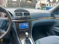 Gebraucht Mercedes E270 177 PS (130 kW) 2003 Blau Limousine