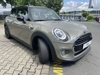 Gebraucht Mini Cooper 136 PS (100 kW) 2019 Grau metallic emerald grey metallic Kleinwagen
