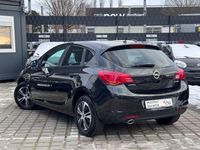 Gebraucht Opel Astra 140 PS (102 kW) 2012 Schwarz Limousine