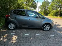 Gebraucht Hyundai ix20 90 PS (66 kW) 2011 Grau Kleinwagen