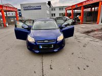 Gebraucht Ford Focus 95 PS (69 kW) 2014 Blau Limousine