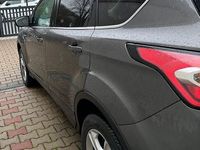 Gebraucht Ford Kuga Titanium 179 PS (131 kW) 2017 Grau SUV