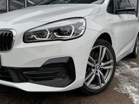Gebraucht BMW 225 Active Tourer Sport Line 136 PS (100 kW) 2020 Weiß Van / Kleinbus