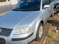 Gebraucht VW Passat 131 PS (96 kW) 2001 Silber Kombi