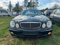 Second-hand Mercedes E200 163 CP (119 kW) 2004 Negru Berlinǎ