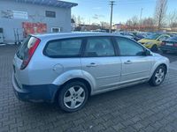 Gebraucht Ford Focus Style 101 PS (74 kW) 2007 Silber Kombi