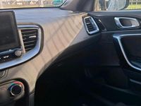 Gebraucht Kia ProCeed 140 PS (102 kW) 2021 Schwarz Limousine