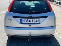 Gebraucht Ford Focus Ambiente 116 PS (85 kW) 2001 Silber Limousine