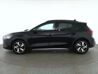 Używany Ford Focus Active 125 KM (91 kW) 2023 Czarny Sedan/Limuzyna