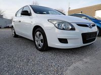 Gebraucht Hyundai i30 105 PS (77 kW) 2009 Weiß Kleinwagen