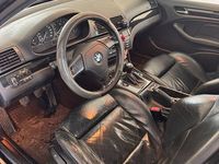 Gebraucht BMW 320 150 PS (110 kW) 1999 Schwarz Kombi