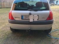 Gebraucht Renault Clio II 107 PS (78 kW) 1999 Silber Kleinwagen